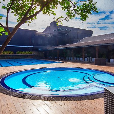 The Full Moon Hotel كاتوناياكى المظهر الخارجي الصورة